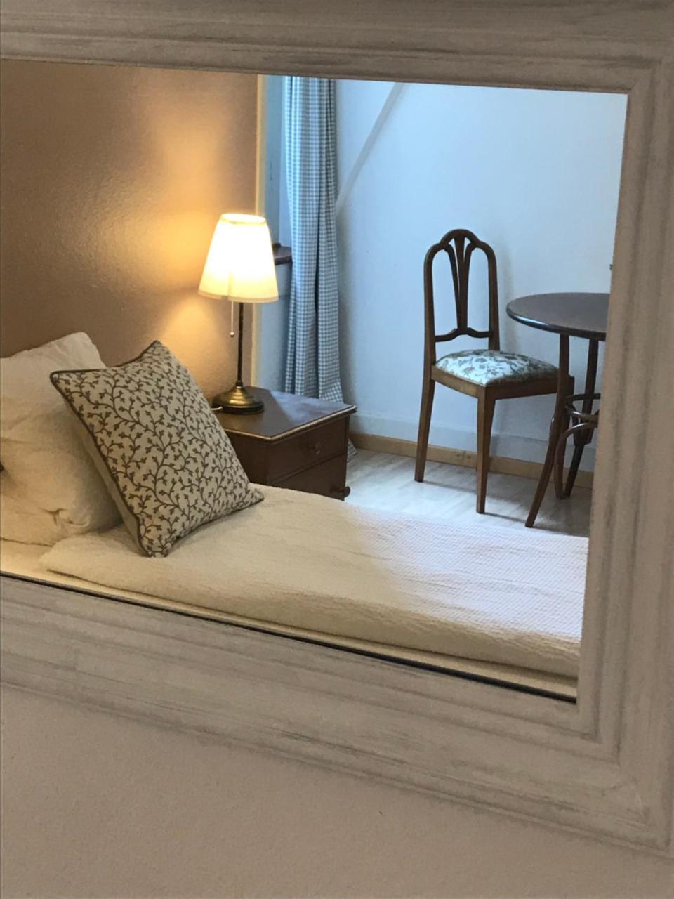 The Bed + Breakfast Alojamento de Acomodação e Pequeno-almoço Lucerna